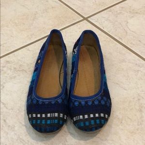 Guatemala Multi colored stitched flats